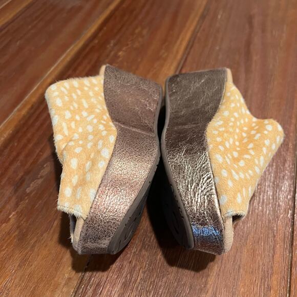 Chocolat Blu Yiona Leather Genuine Calf Hair Wedge Mule Sandal Shoe Size 6 - Picture 9 of 10